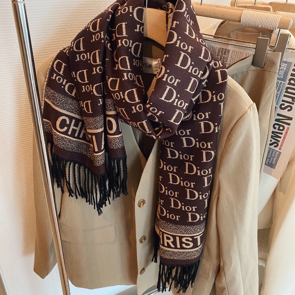 ✨🎊Authentic 💎Dior scarf